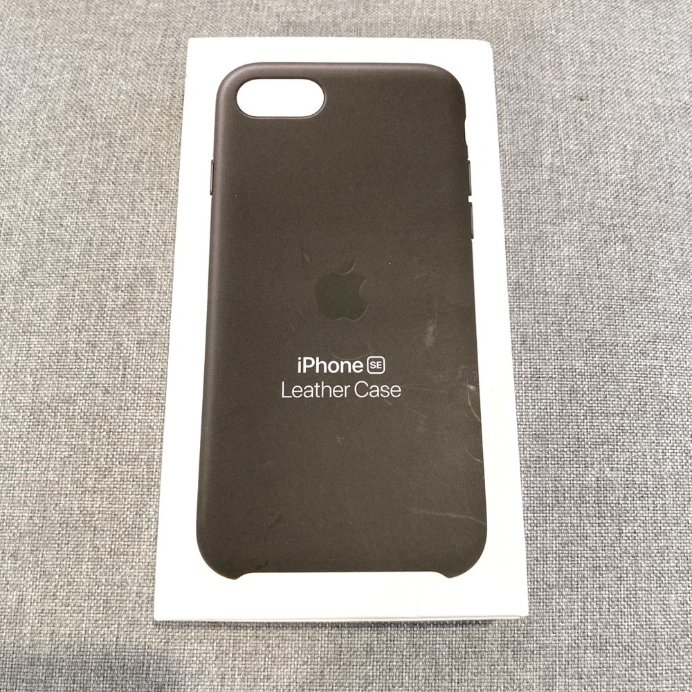 Authentic Leather case for iPhone SE